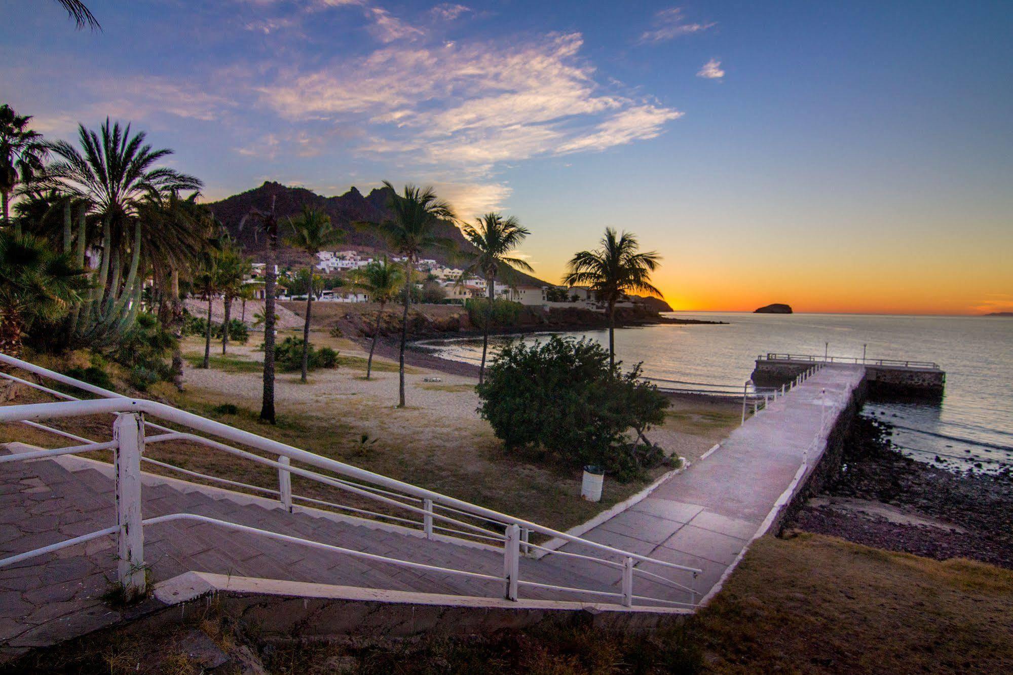 Hotel Playa De Cortes Guaymas Exteriör bild